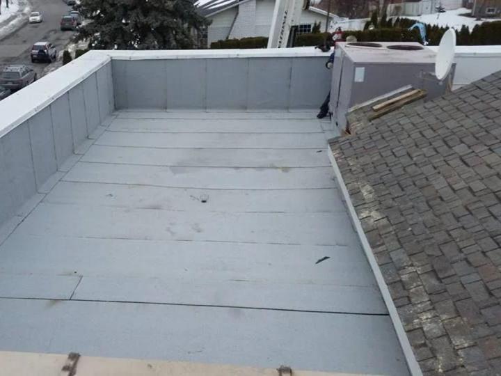 Flat Roofs Montreal