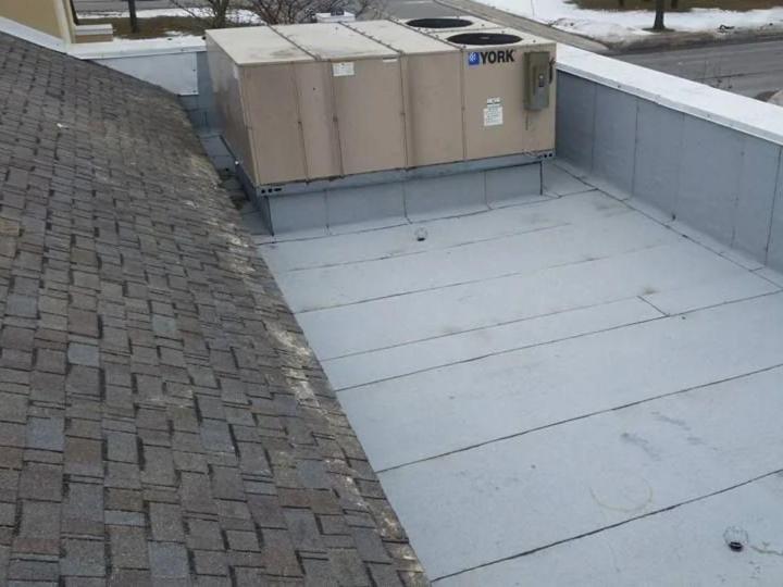Roof Repair Service Montreal