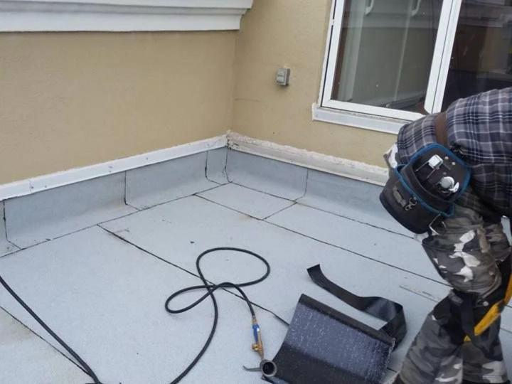  Roofing expert Montreal